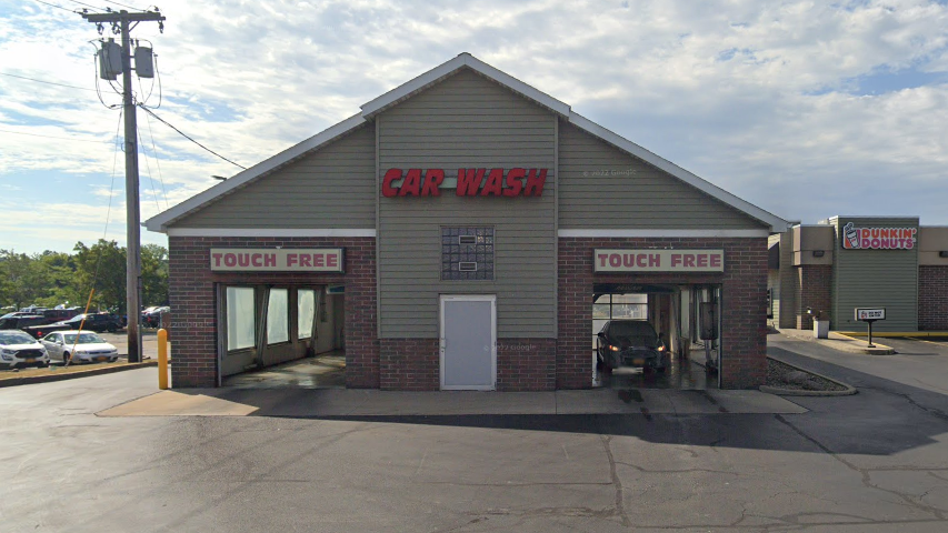Lutz's Touch Free Car Wash