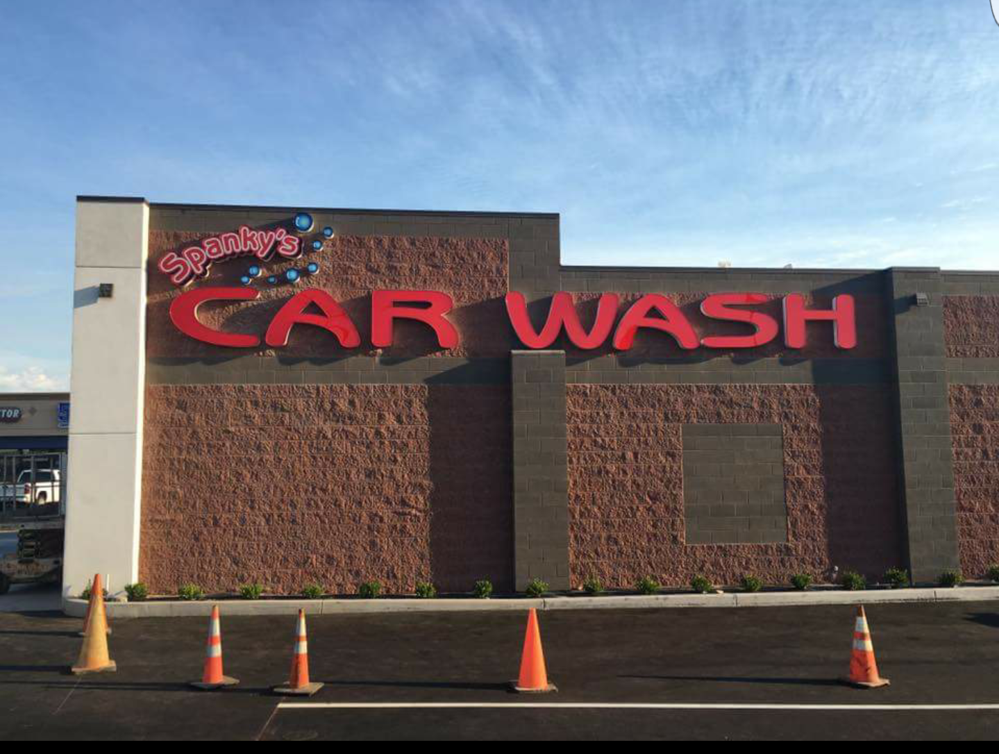 Spanky's Car Wash