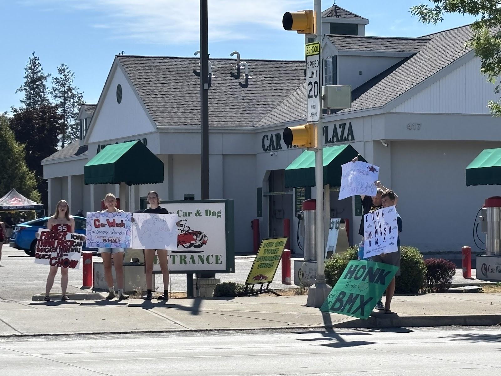 Car Wash Plaza 4th Thor