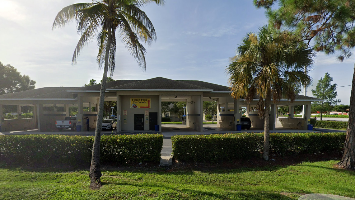 Palm Touch Free Wash