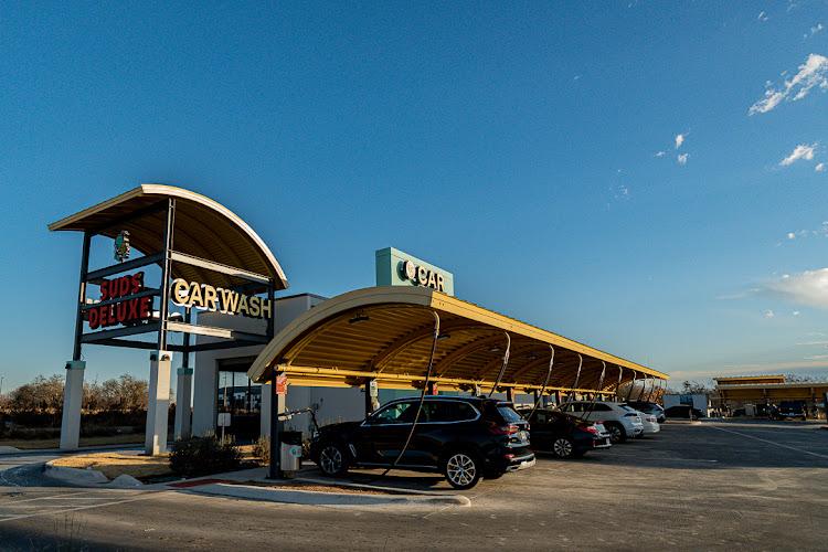 Suds Deluxe Car Wash