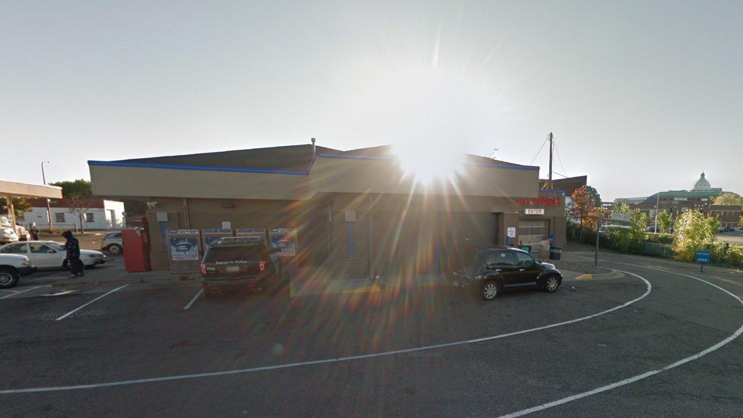 Holiday Stationstores