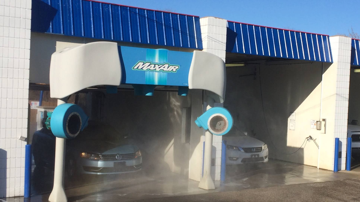 Knapp CarLovers Carwash