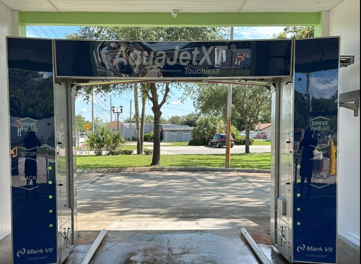 Salty Dog Car Wash - DeBary