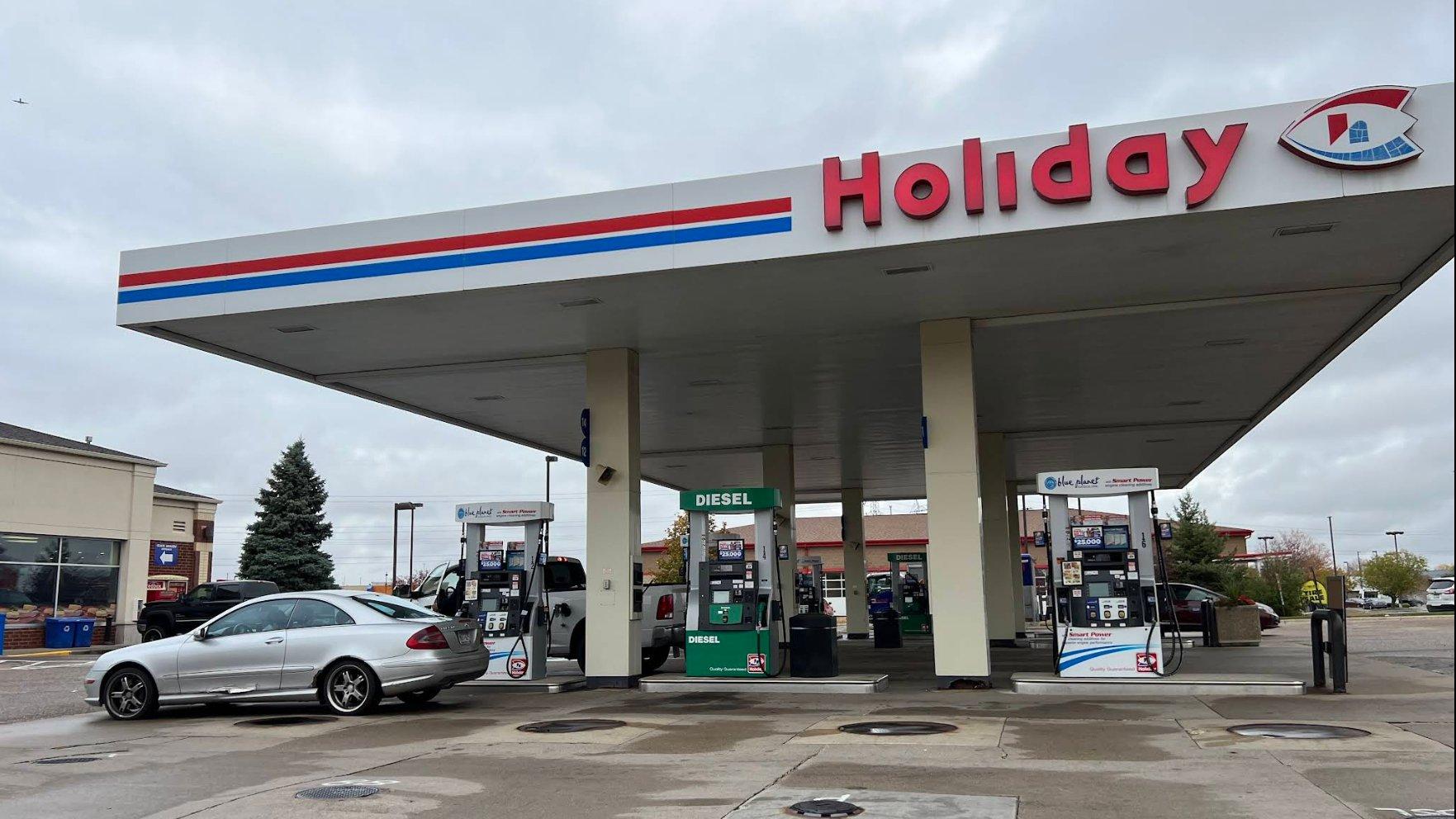 Holiday Stationstores