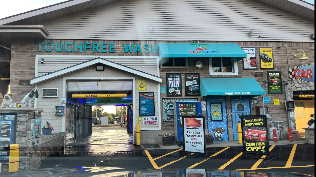 Buggy Car Wash and The Barking Bath