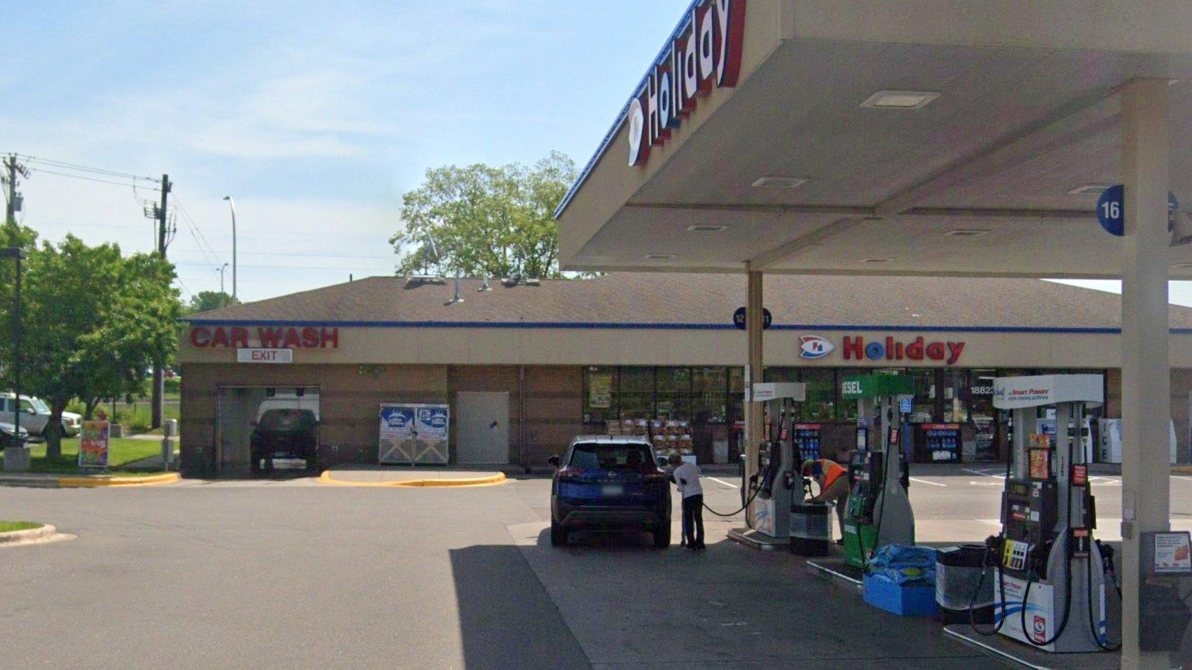 Holiday Stationstores