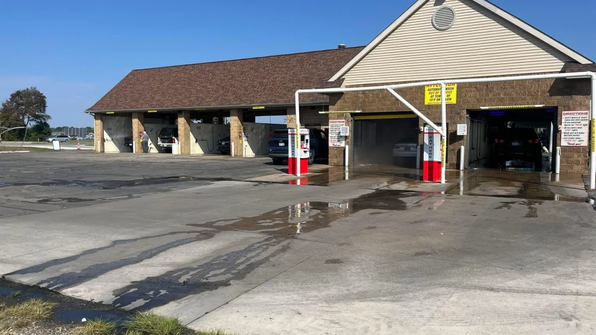 Red wing Automatic Touchless Carwash