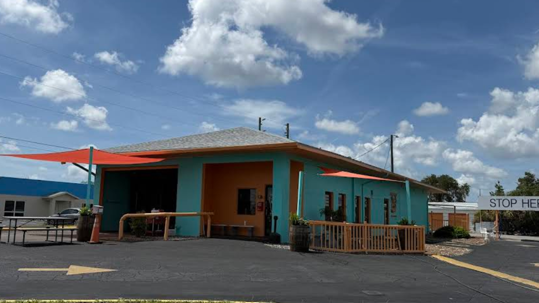 Weeki Washee Car Wash & Detail Center