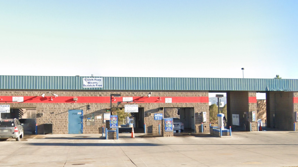 Pueblo Laser Wash & Vac North