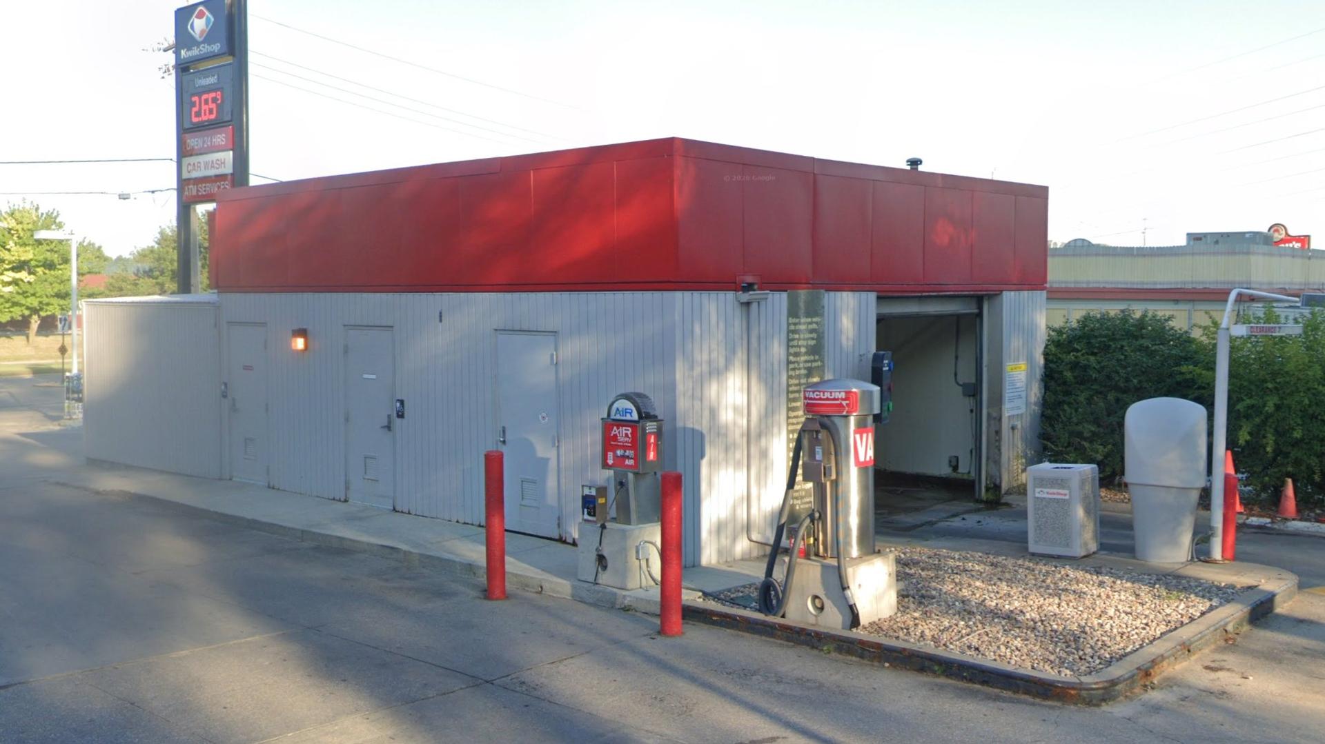 Kwik Shop touchless car wash!