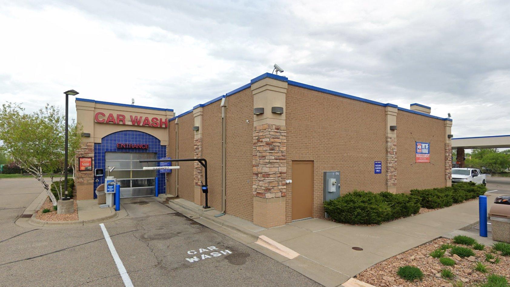 Holiday Stationstores | Car Wash