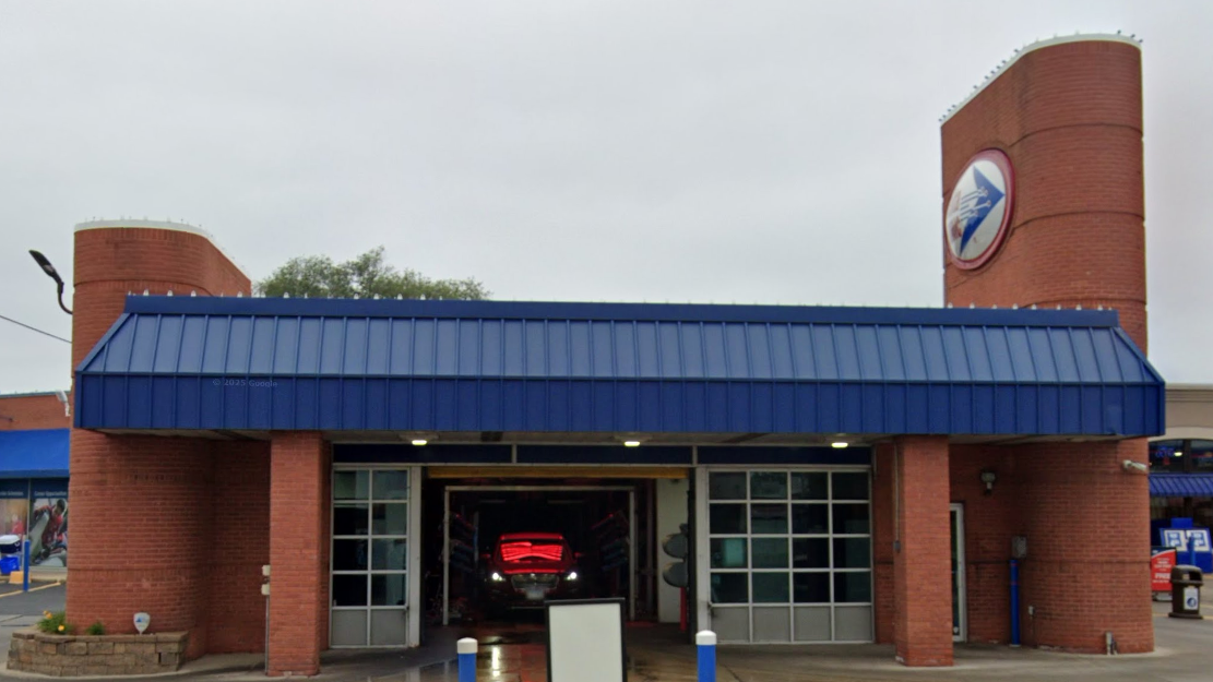 Delta Sonic Car Wash & Oil Change