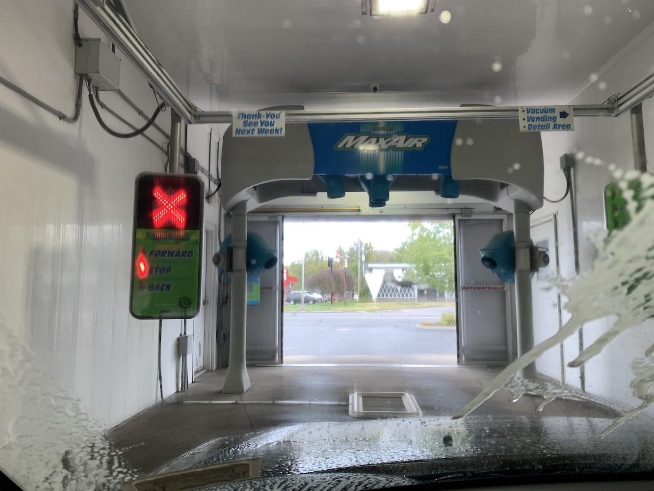 Wet Willy's Car Wash