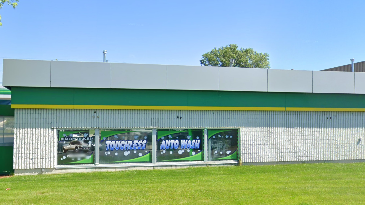 BP "Touchless" Car Wash