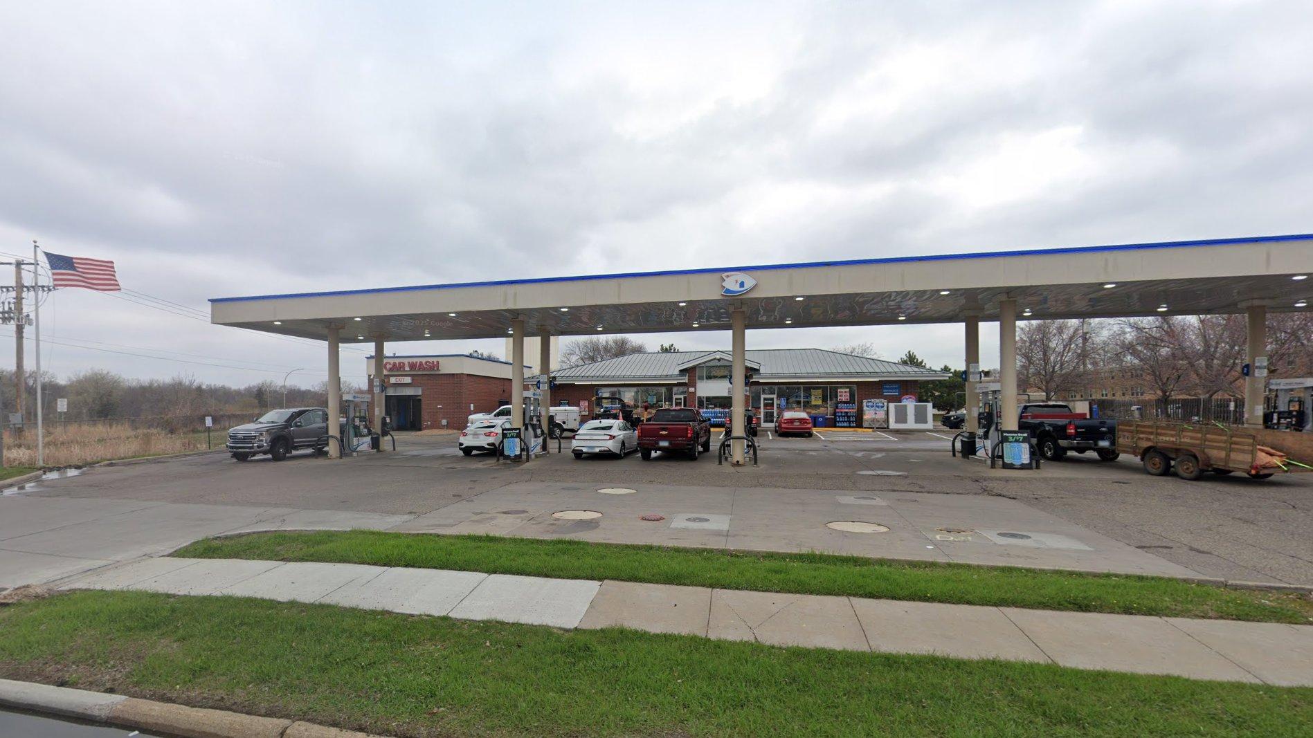 Holiday Stationstores