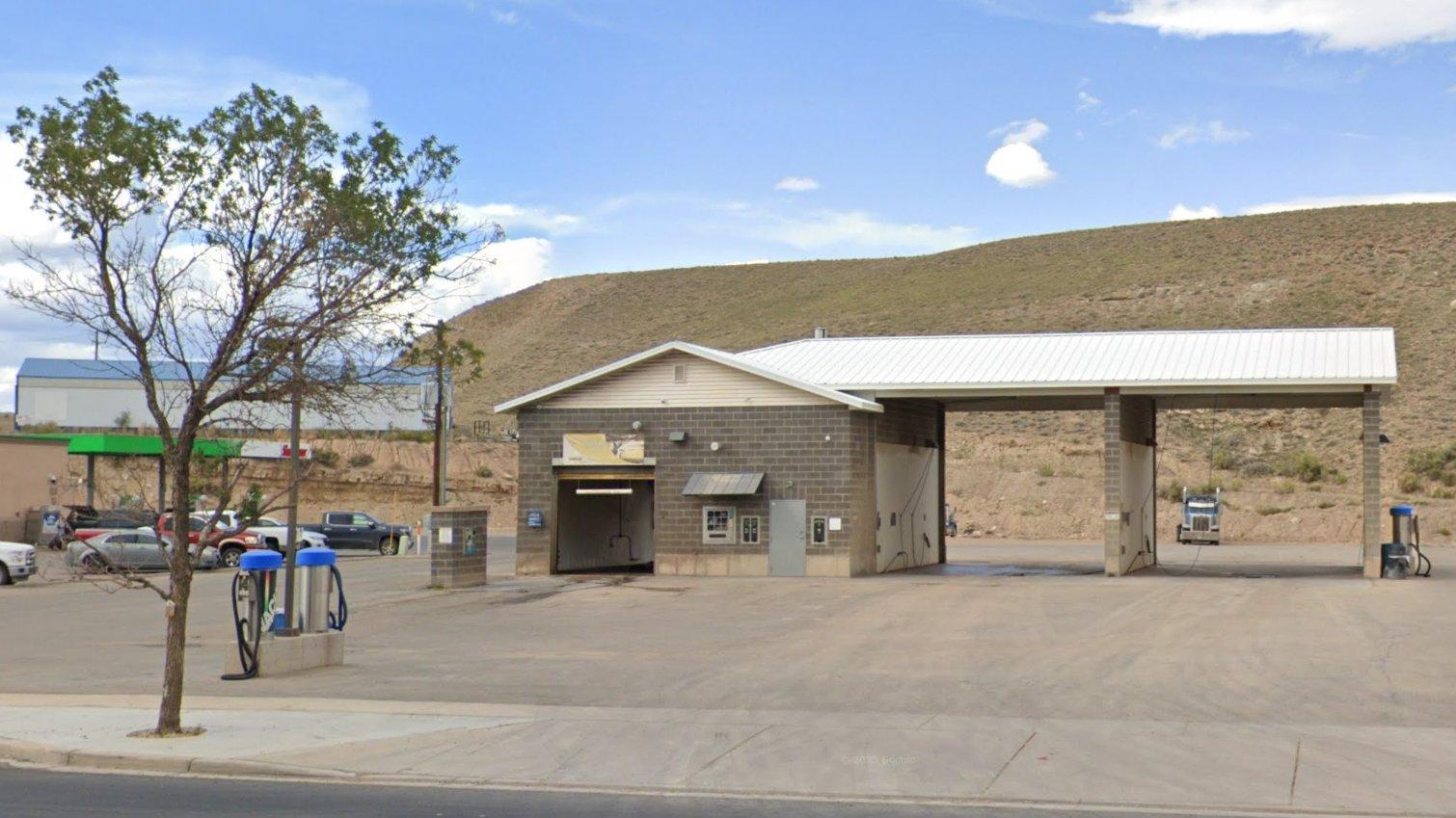 Sinclair Gas Station