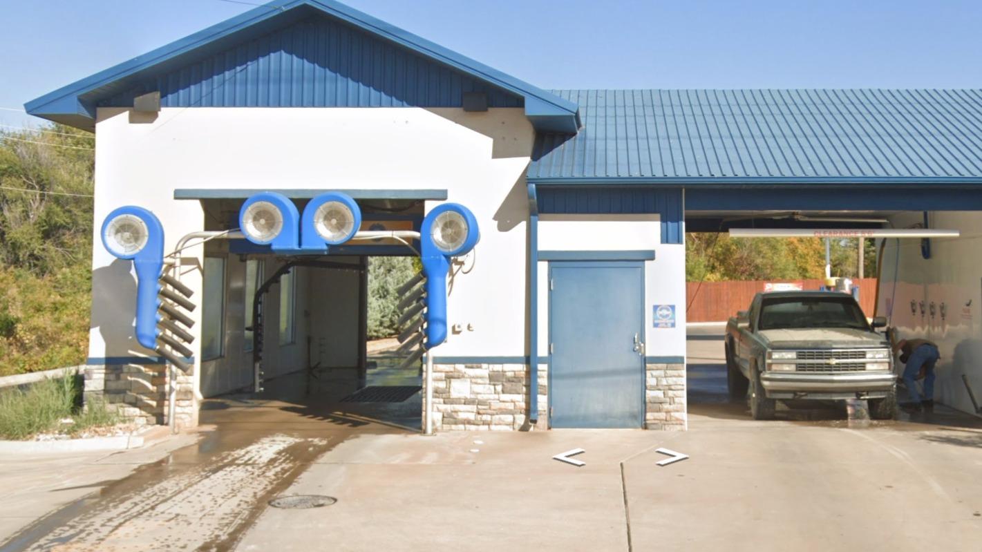 Splash N Dash Car Wash