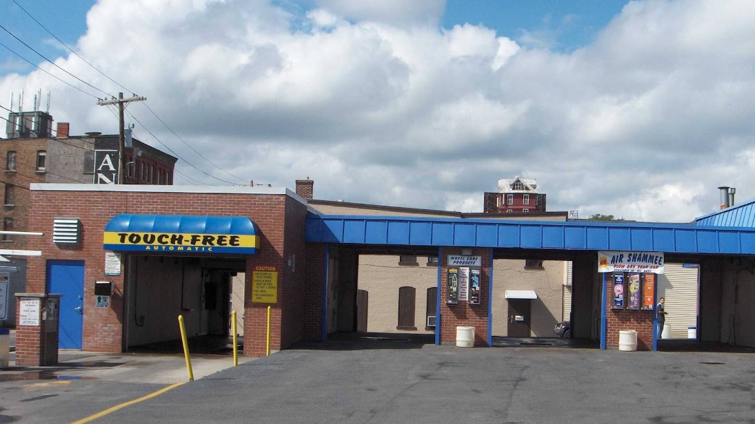 Jesse’s car wash n Salina blvd