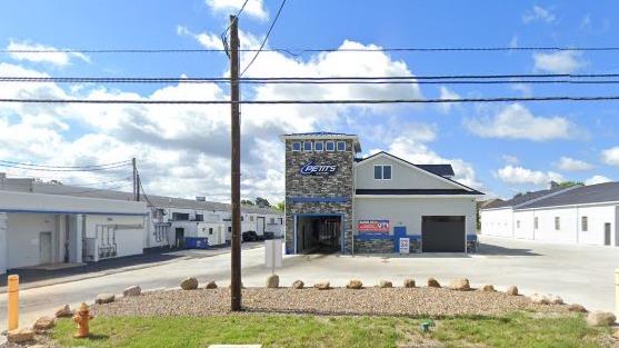 Petit's Auto Wash