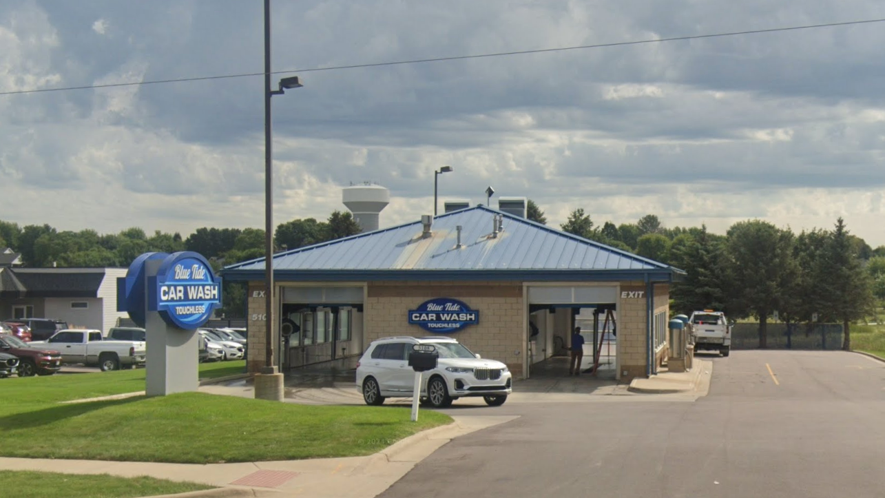 Blue Tide Car Wash - Touchless