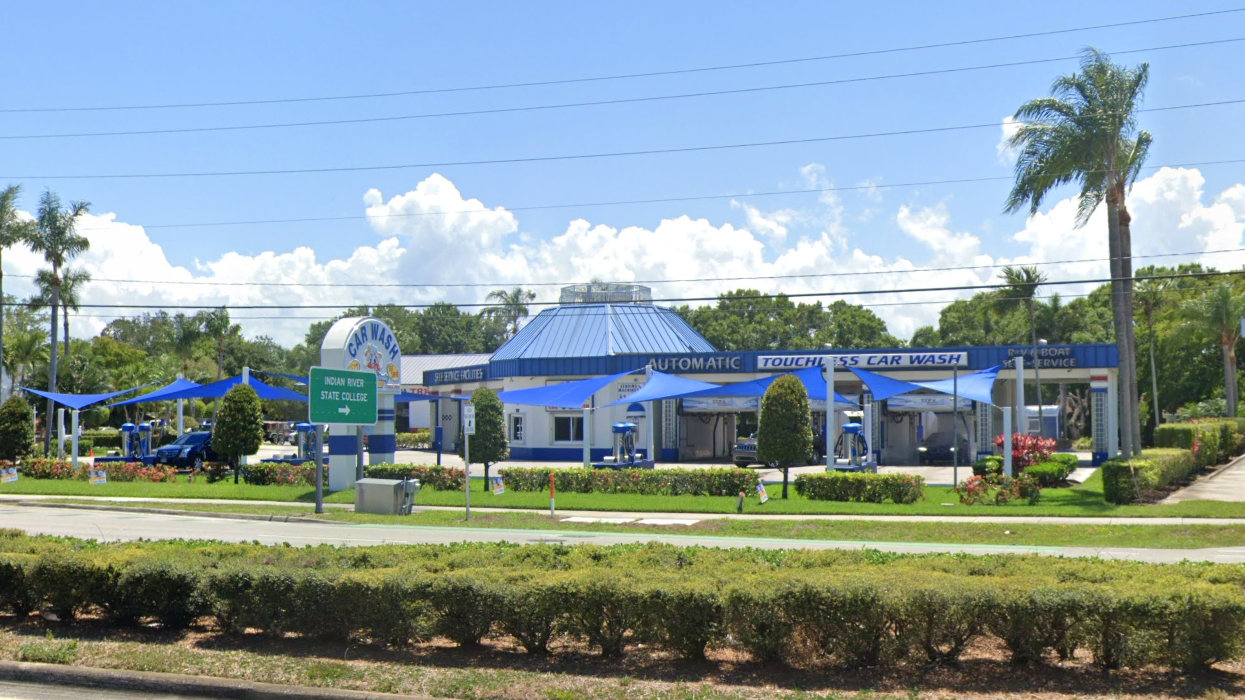 Automatic Touchless Car Wash