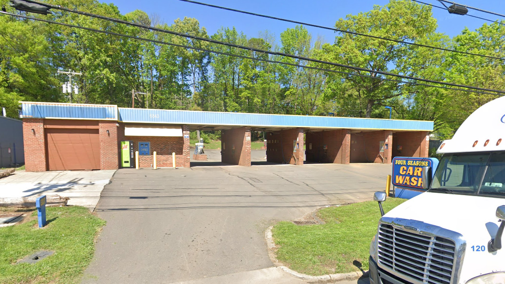 Four Seasons Car Wash