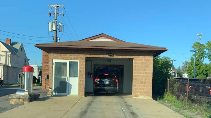 Petit Auto Wash, Bedford