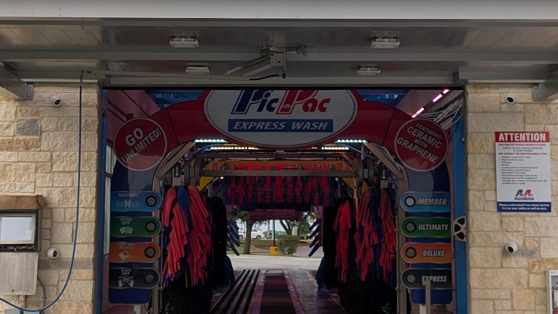 Pic-n-Pac Express Wash