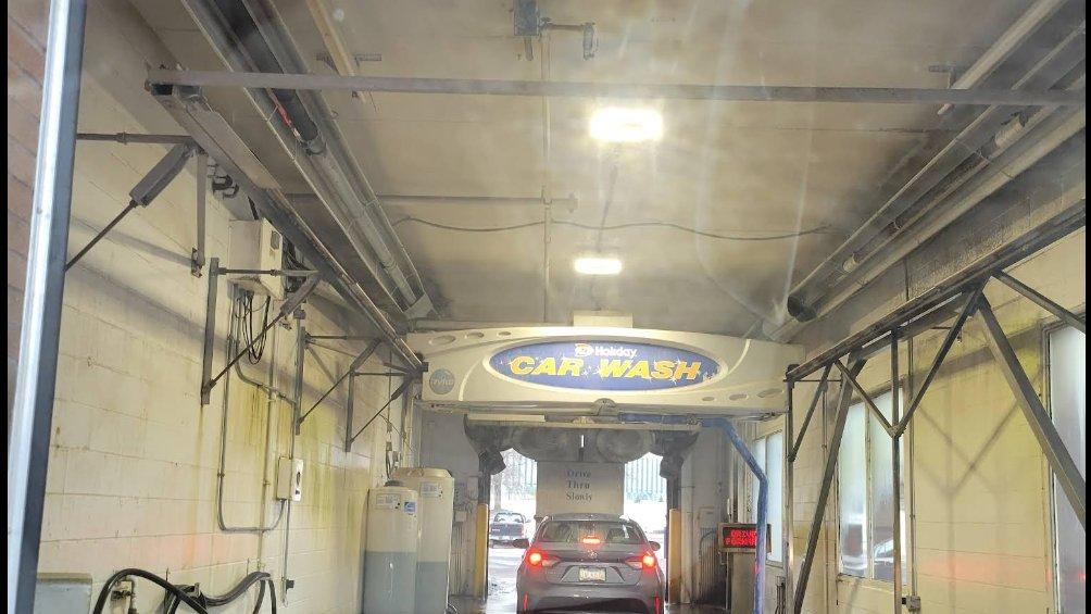 Holiday Stationstores