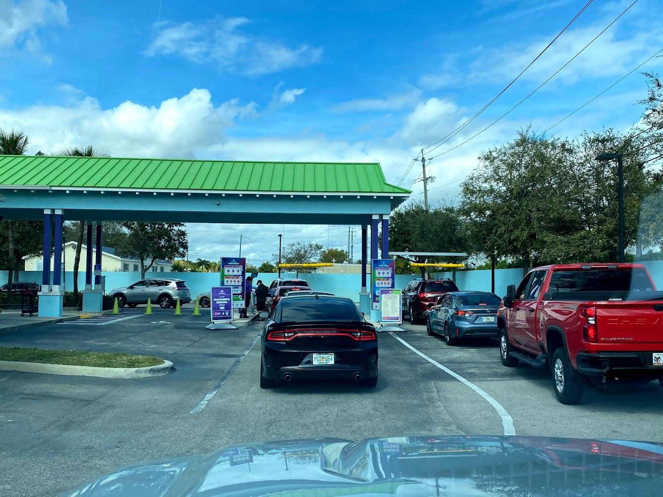 Squeeky's Car Wash Palm Springs
