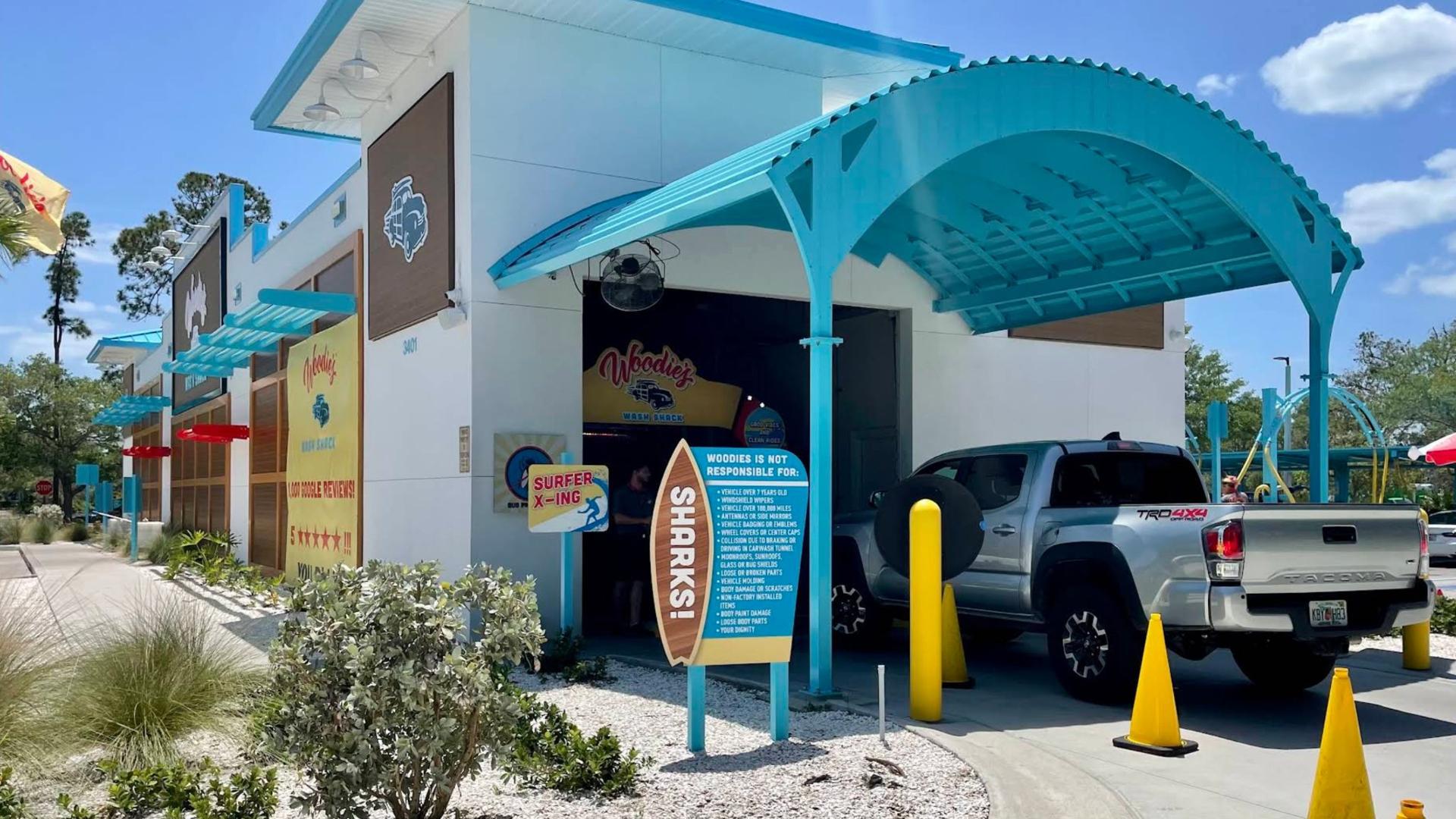 Woodie's Wash Shack - Skyway