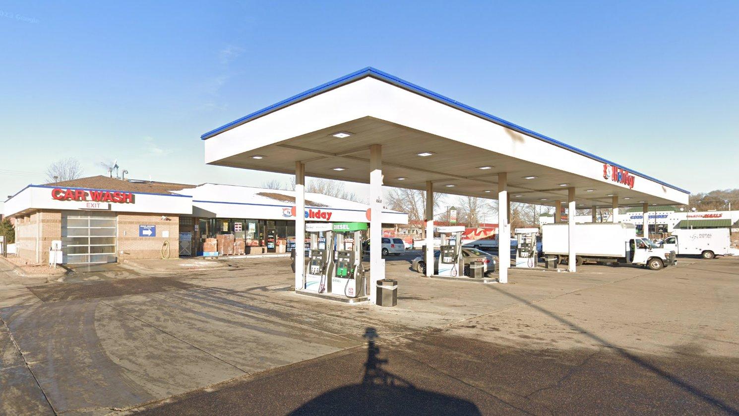 Holiday Stationstores