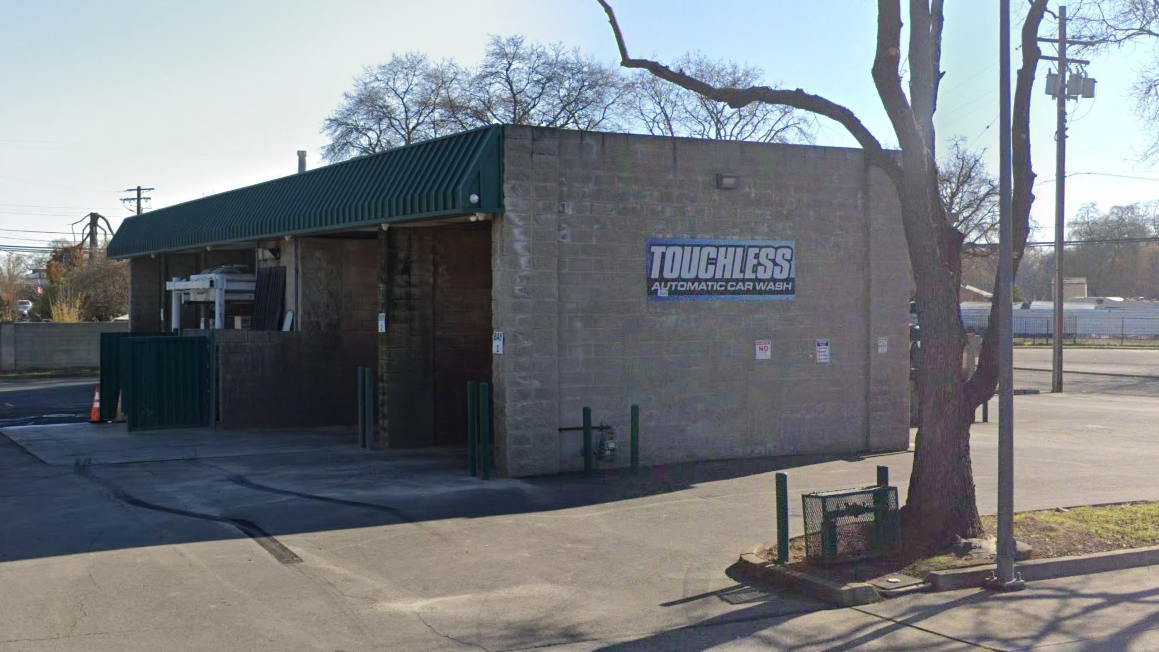 Touchless Automatic Car Wash