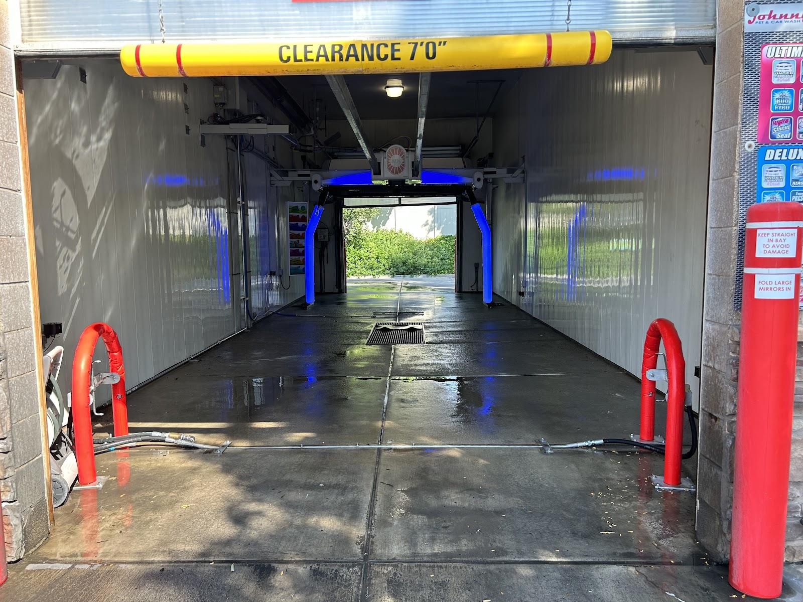 Johnny's Pet & Car Wash