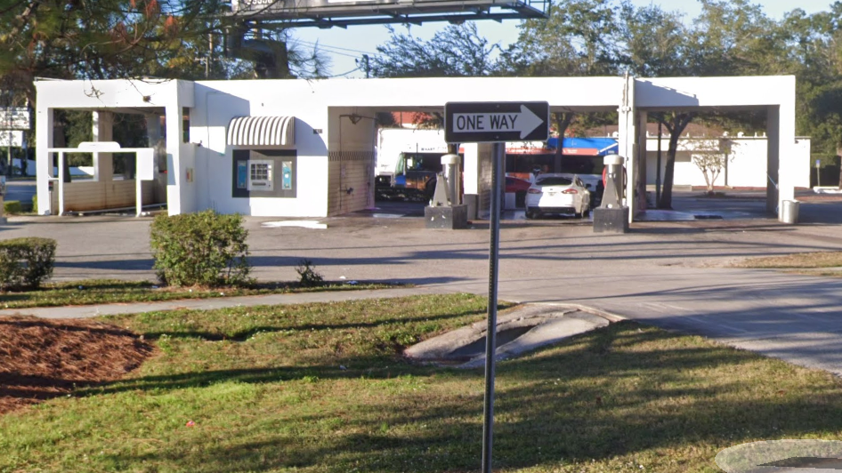 Armenia Avenue Car Wash