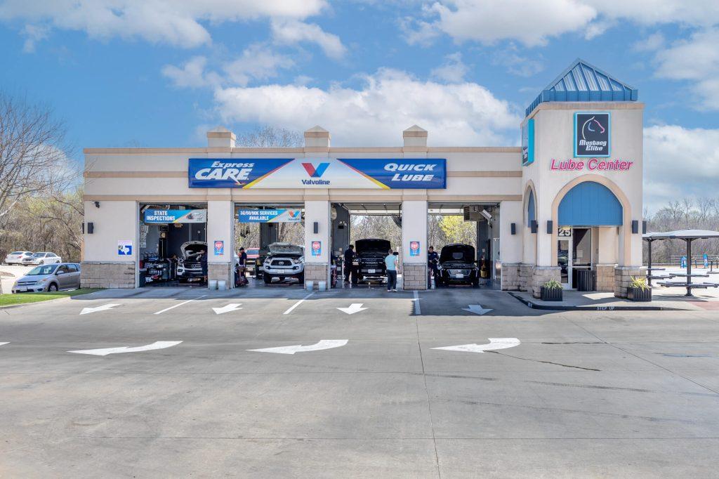 Mustang Elite Car Wash & Lube Center
