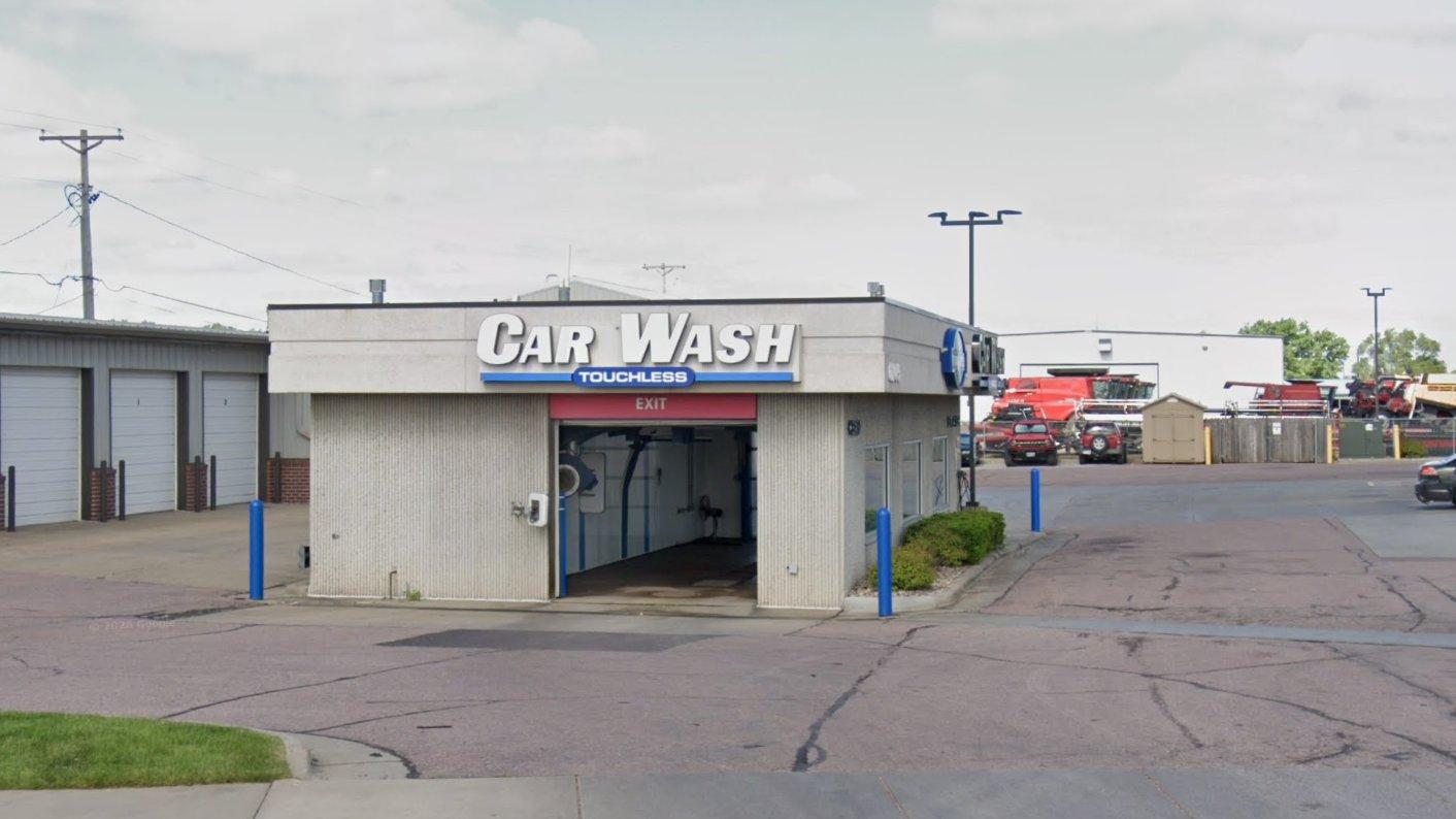 Blue Tide Car Wash - Touchless