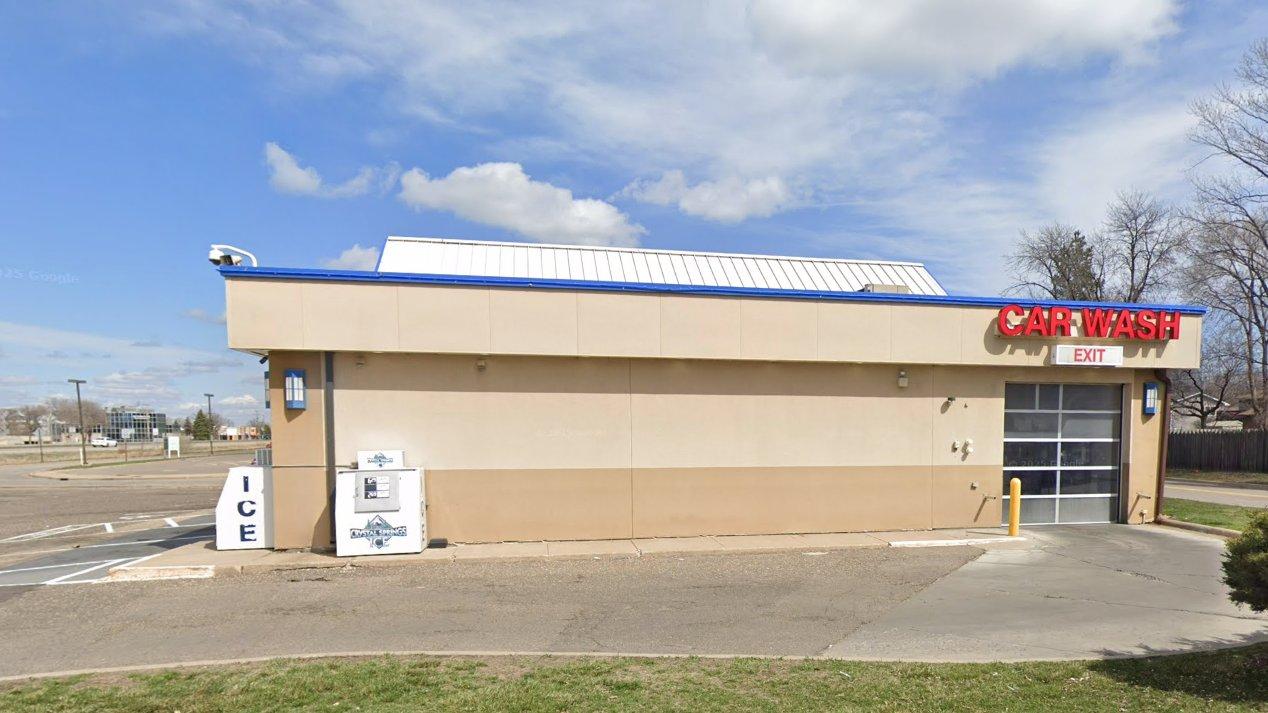 Holiday Stationstores