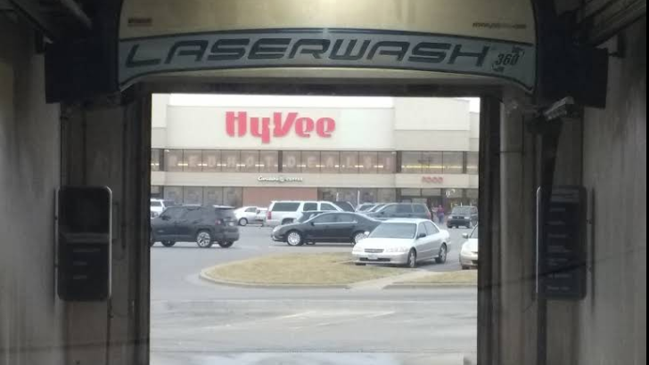 Hy-Vee Car Wash