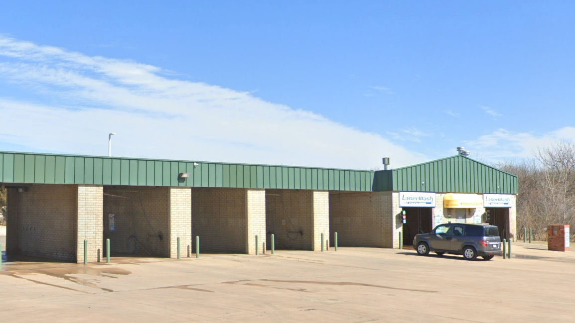 Shamrock Car Wash - Woodlawn