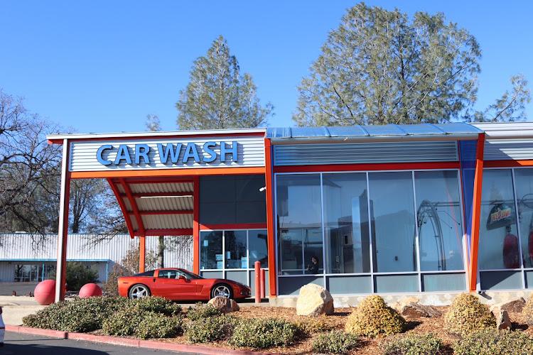 Premier Oil Change & Car Wash
