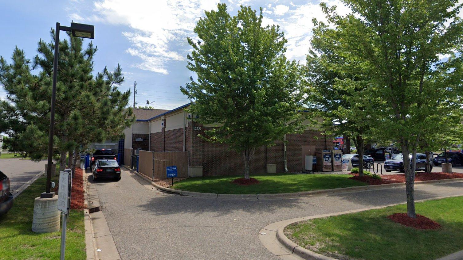 Holiday Stationstores