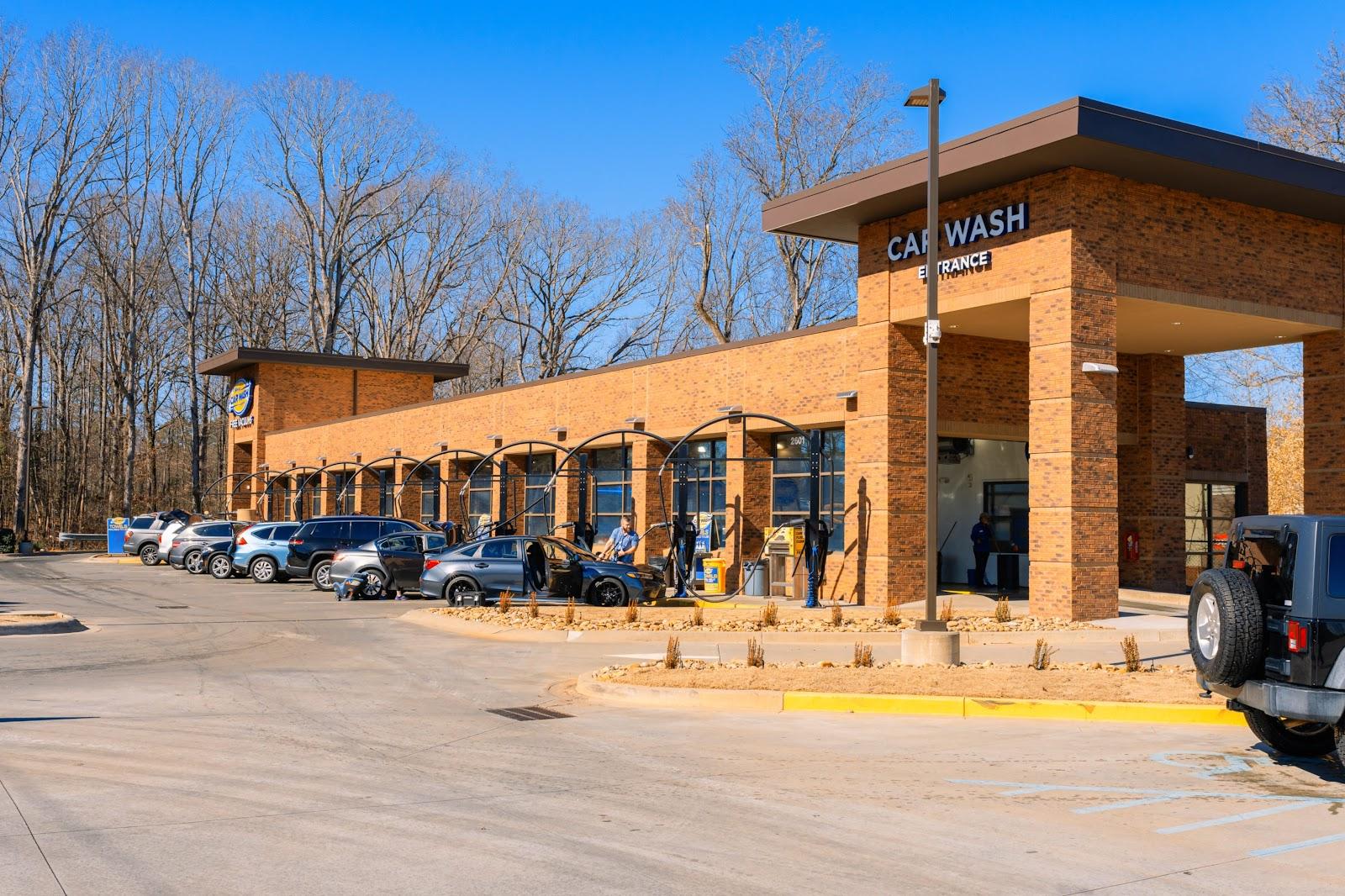 Spinx Ride 'N Shine Car Wash