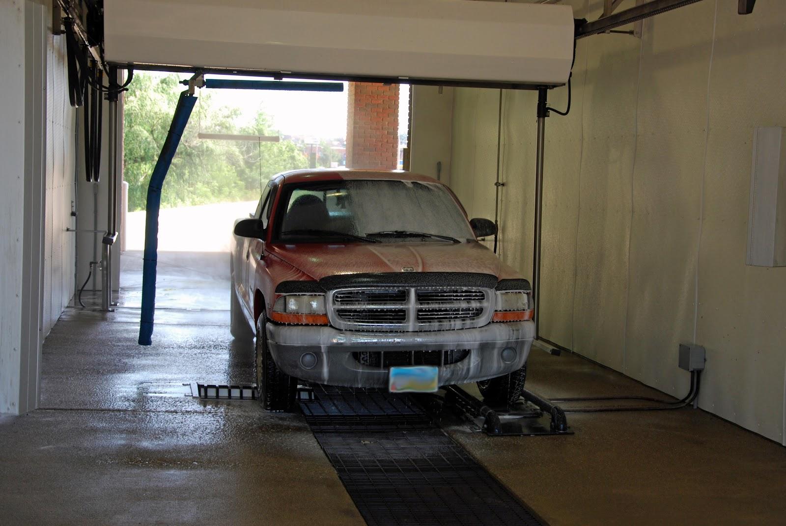 Star-Brite Car Wash and Lube Center