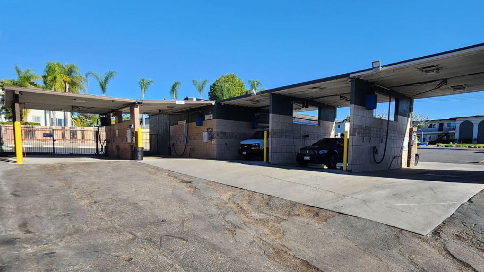 Happy Cow Car Wash, Paradise Hills