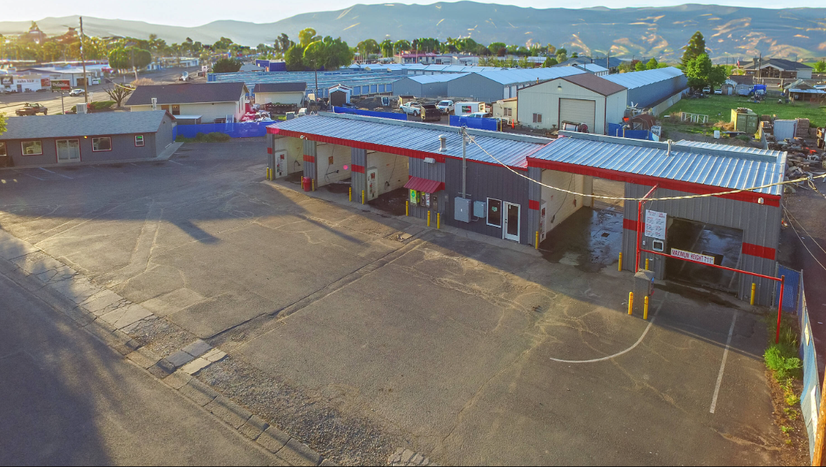 Royal Suds Carwash & Laundromat