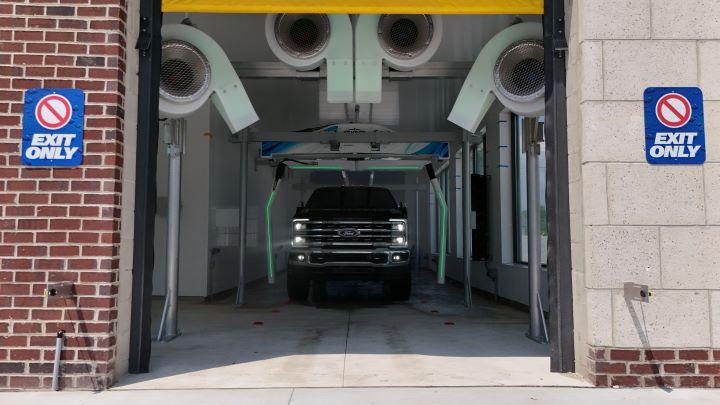 MI Touchless Car Wash - Belleville