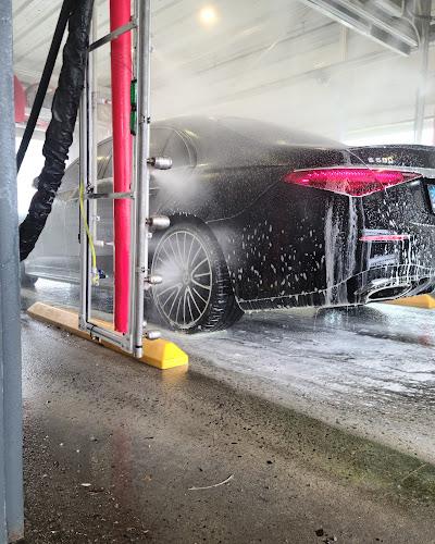 Aqua Shine no touch car wash