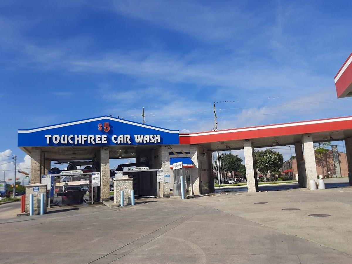 $5 Touchfree Car Wash
